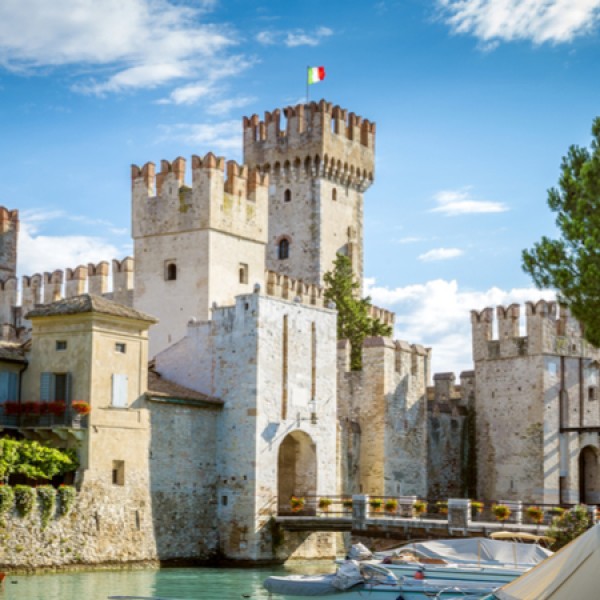 Mon Château, Mi Castillo